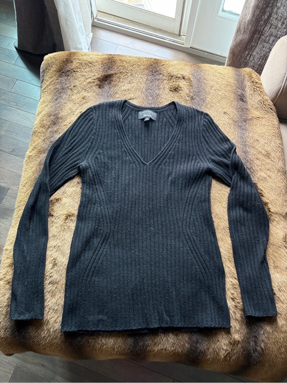 Banana Republic Black Ribbed V-Neck Sweater Merino Wool